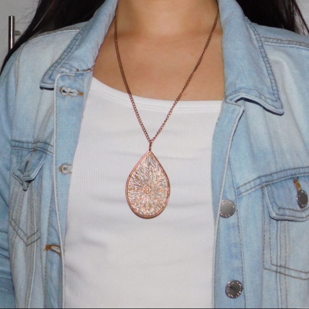 Cute almond shape gold necklace